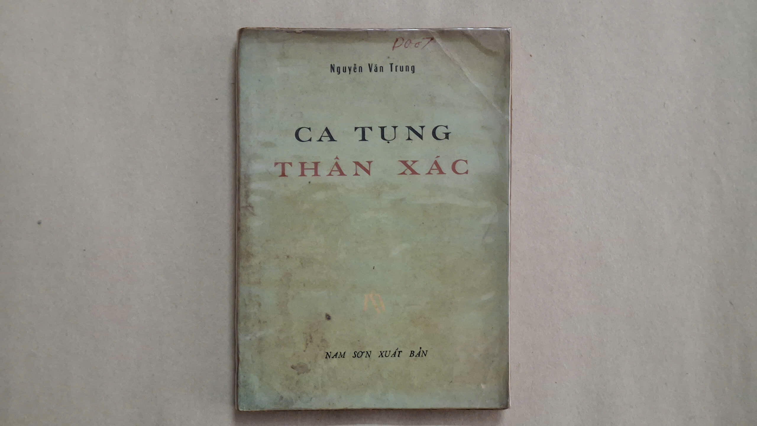 Ca tụng thân xác - Nguyễn Văn Trung (sách xưa) 1 Ca tụng thân xác - Nguyễn Văn Trung (sách xưa)